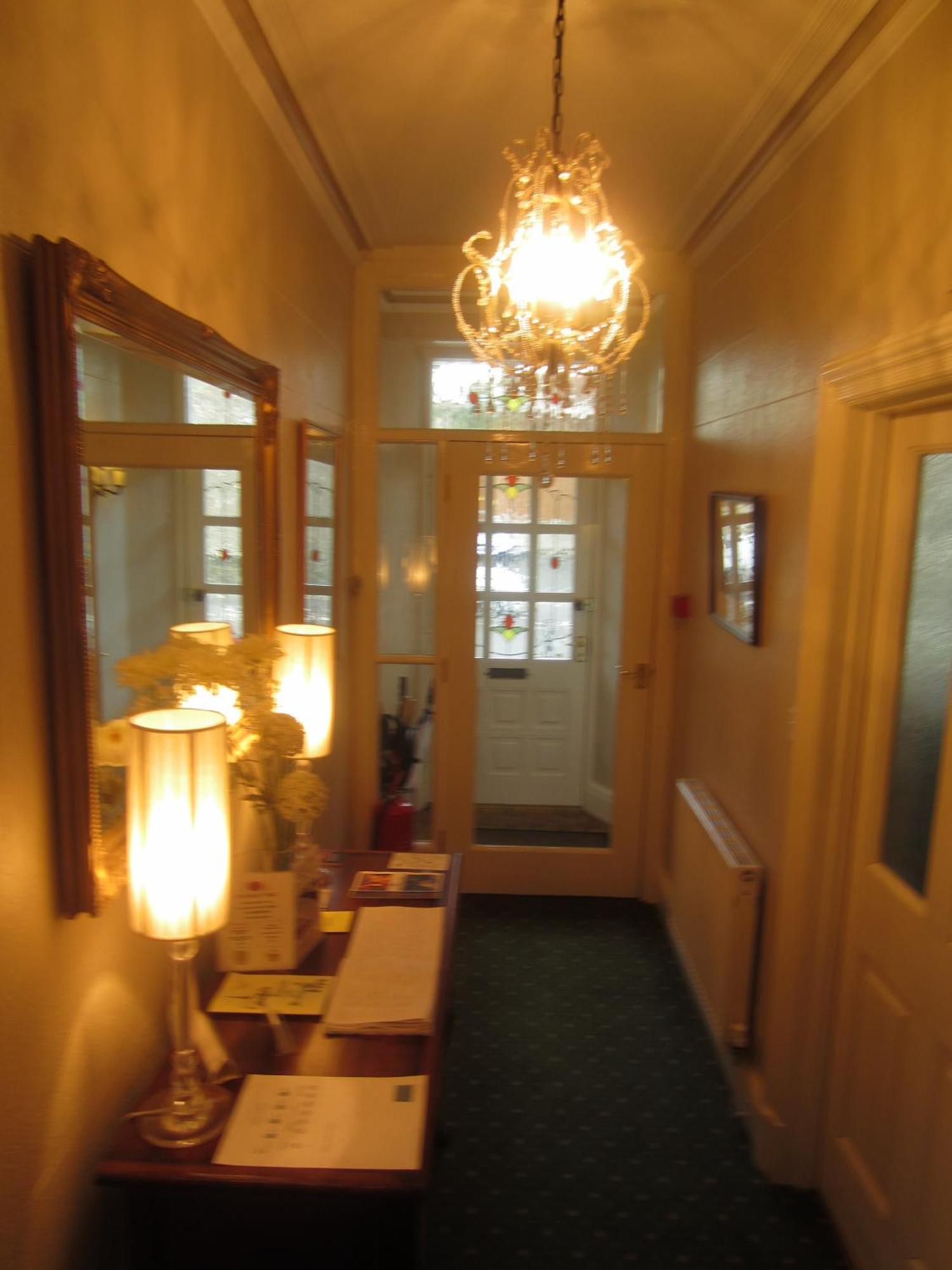 Wordsworths Guest House Ембълсайд Екстериор снимка